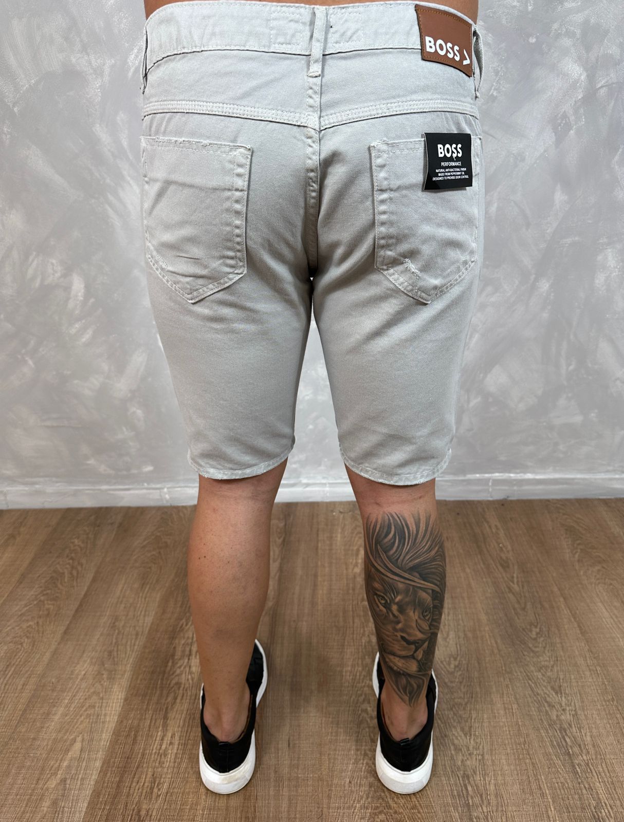 Bermuda Jeans Hugo Boss Creme Ref. 3909