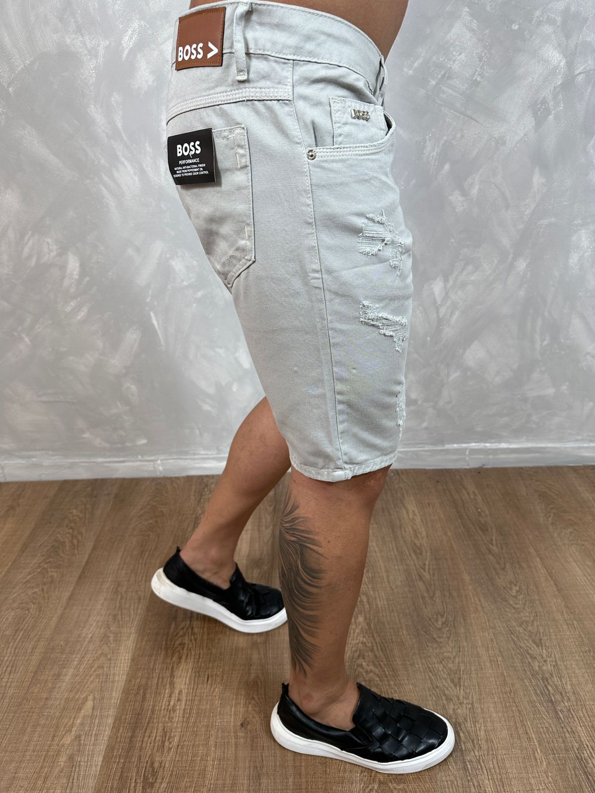 Bermuda Jeans Hugo Boss Creme Ref. 3909